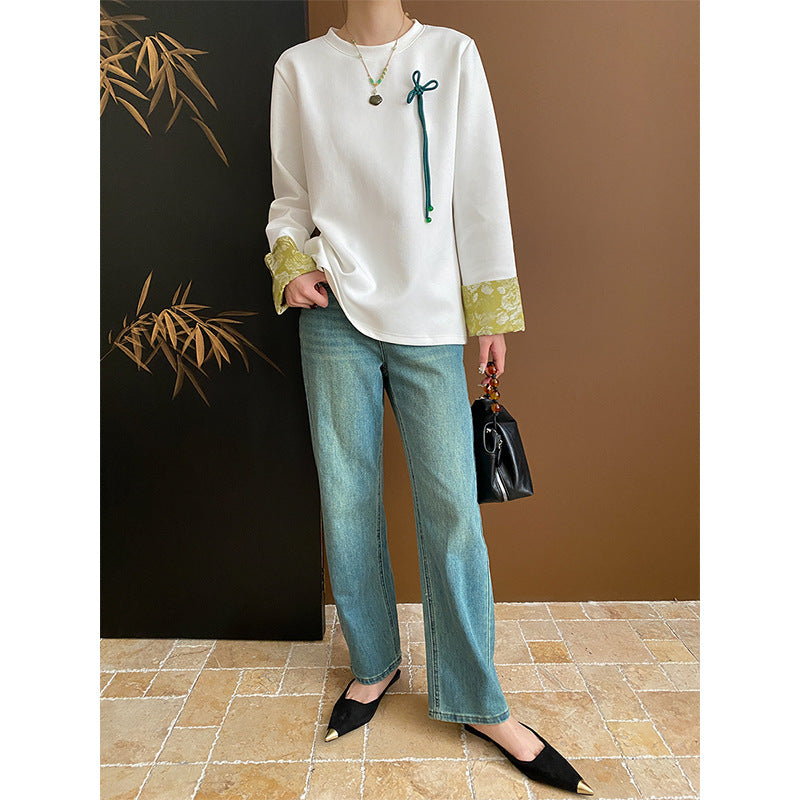 Ladies Fashionable Sweatshirt with Floral Collar Chic & Stil