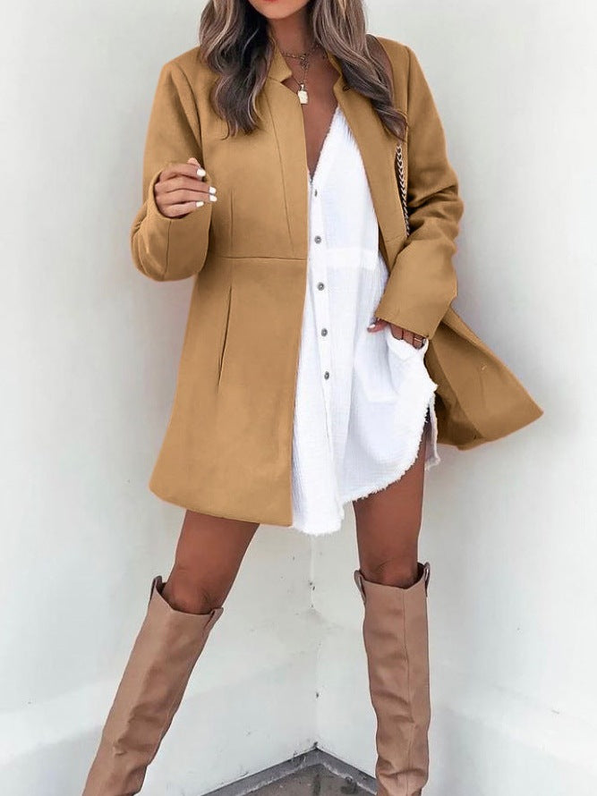 Women's minimalist coat in wool style with elegant cut Lune London