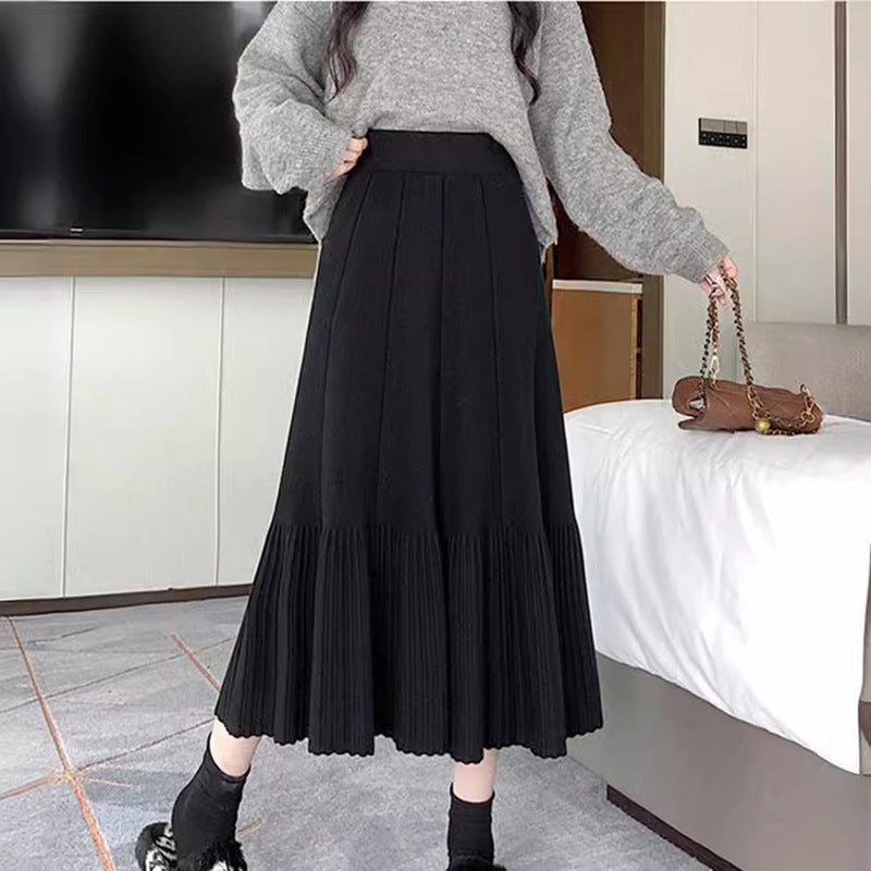 Pleated maxi skirt for women with flared hem and high waist Lune London