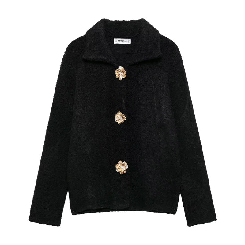 Women's plush cardigan with decorative flower buttons Lune London