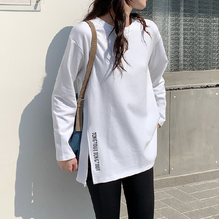 Women's casual long sleeve shirt with asymmetric cut and modern lettering Chic & Stil