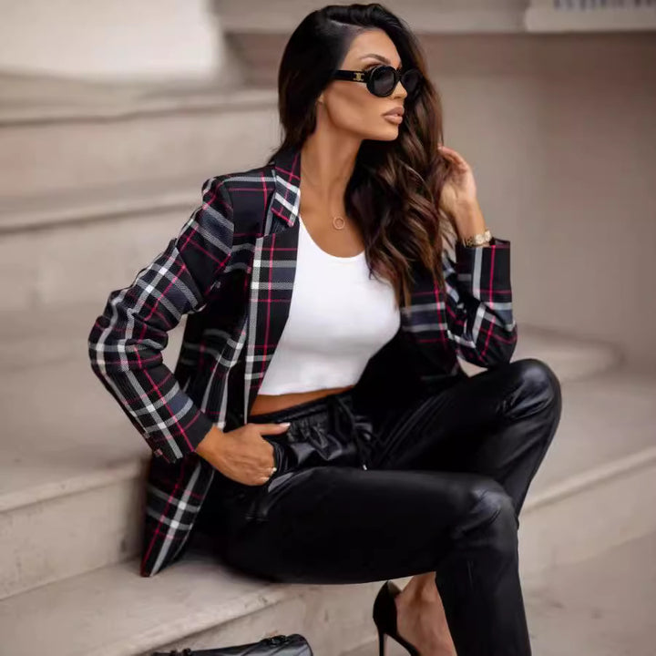 Plaid blazer jacket for women with elegant cut Lune London