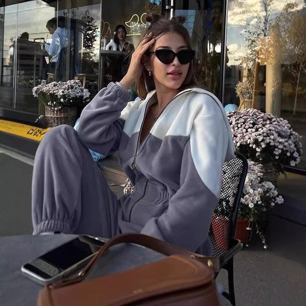 Fleece jacket and sports pants set for women with contrasting inserts Lune London