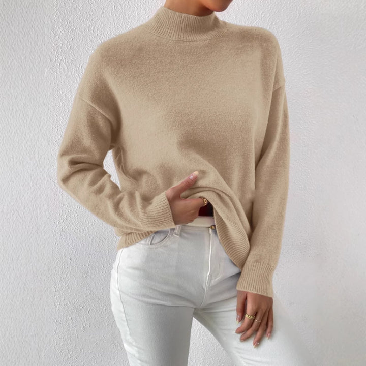 Sweater pour femmes avec col montant et matériau doux Chic & Stil