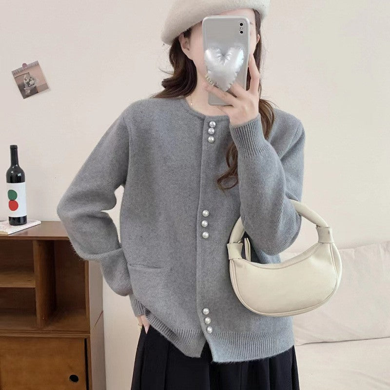Ladies' knit jacket with elegant pearl buttons Lune London