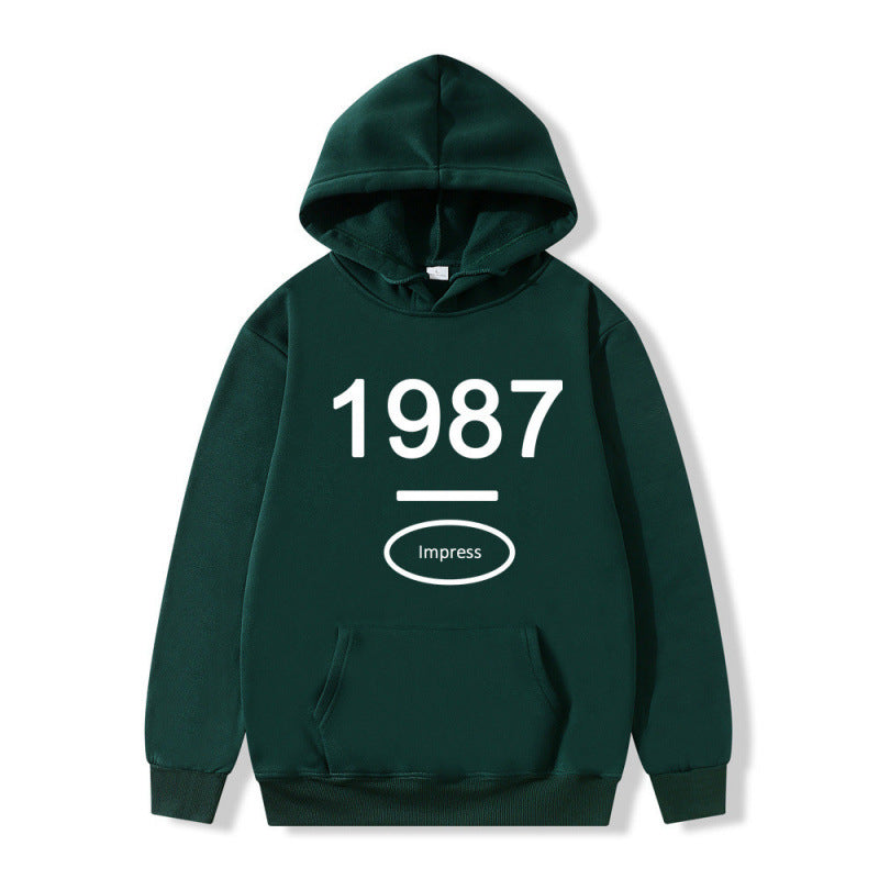 Women's hooded sweatshirt with practical kangaroo pocket design Lune London