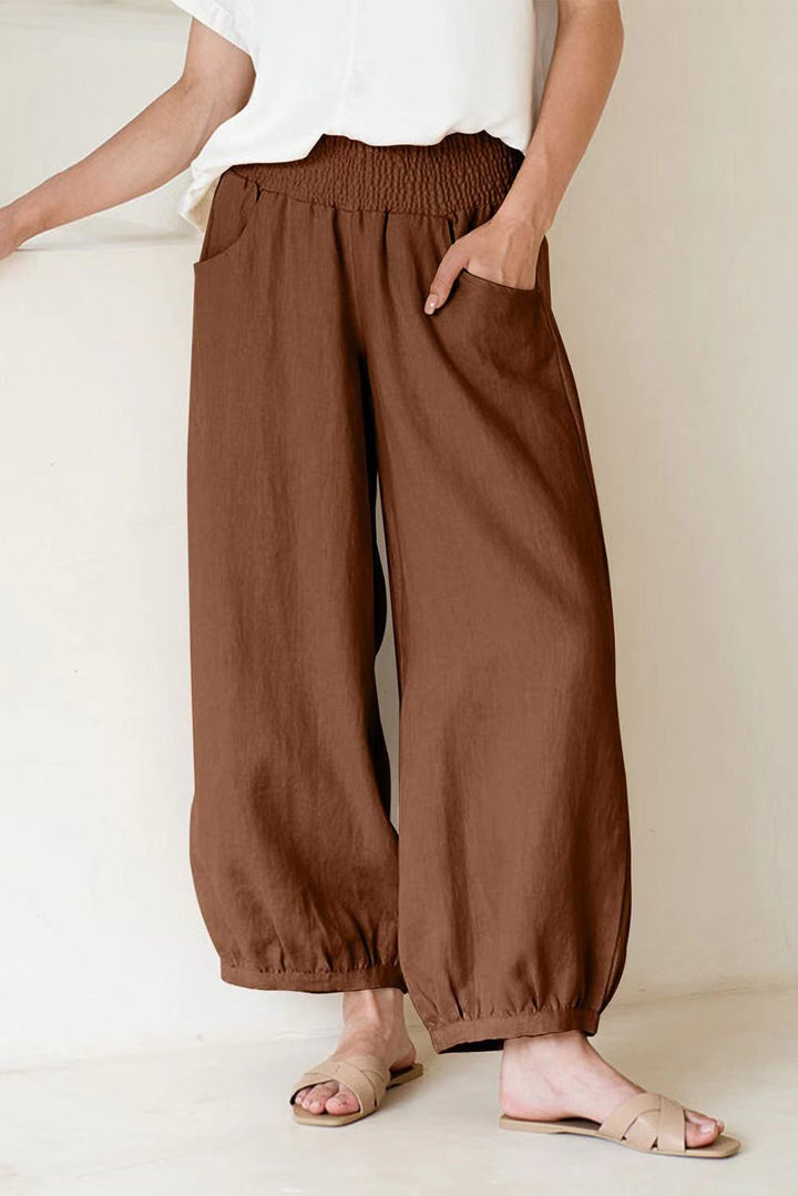 Summer wide-leg pants for women with elastic waistband and practical pockets Lune London
