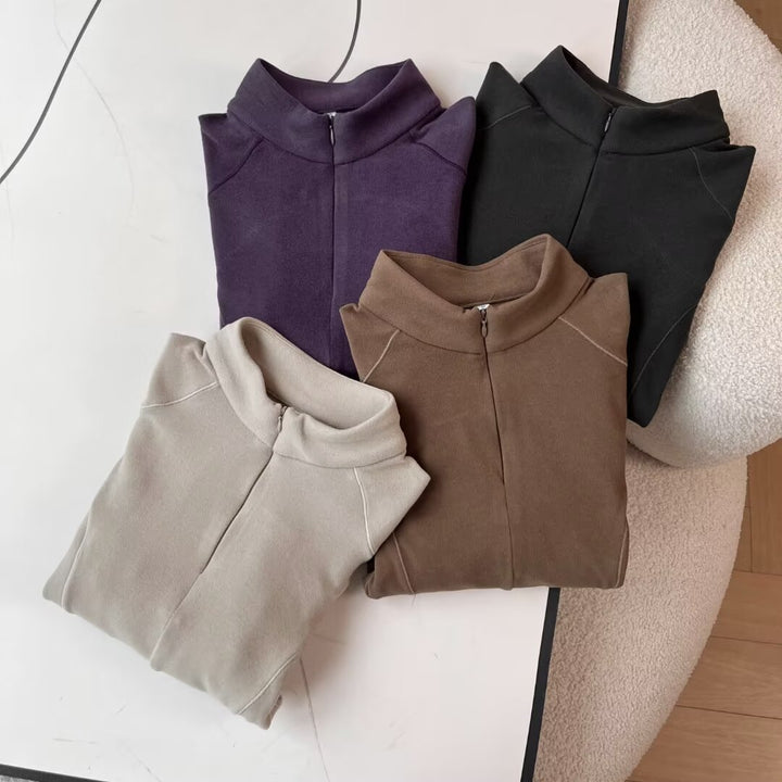 Top de sport féminin de haute qualité avec coupe innovante Chic & Stil