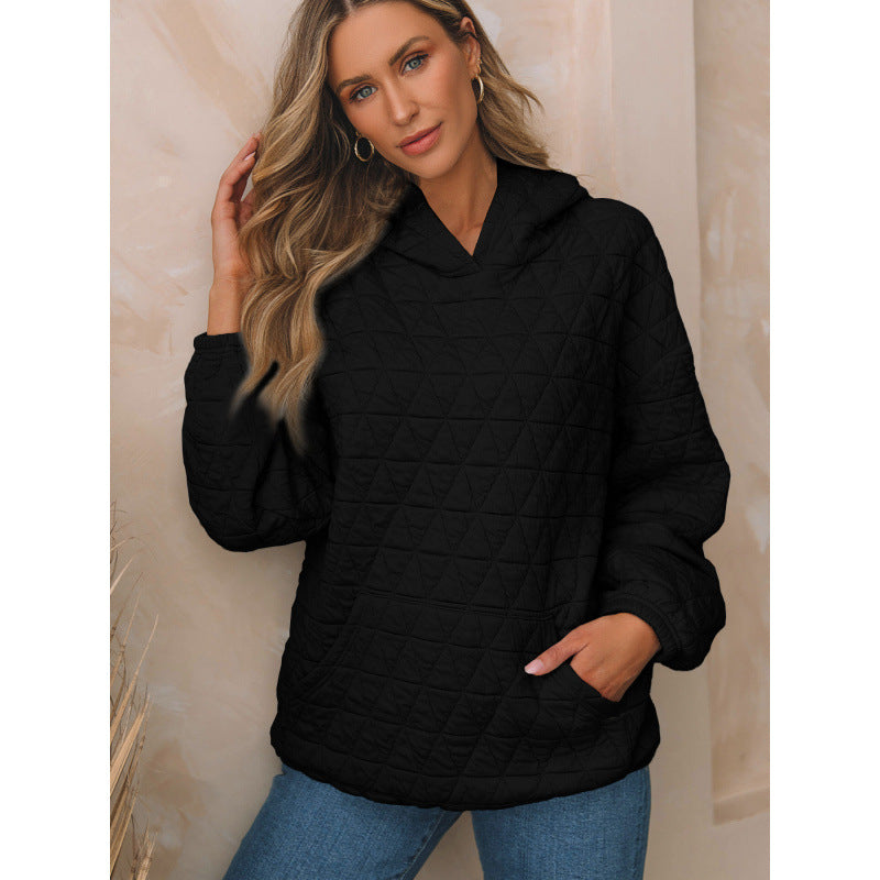 Quilted hooded sweatshirt for women with practical pockets Lune London