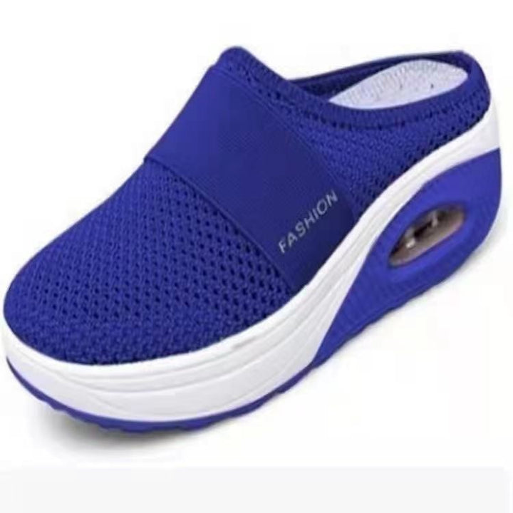 Comfortable wellness clogs for women with breathable upper material and cushioning sole Lune London