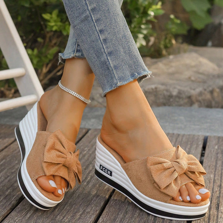 Women's platform sandals with stylish bow application and comfortable sole Lune London