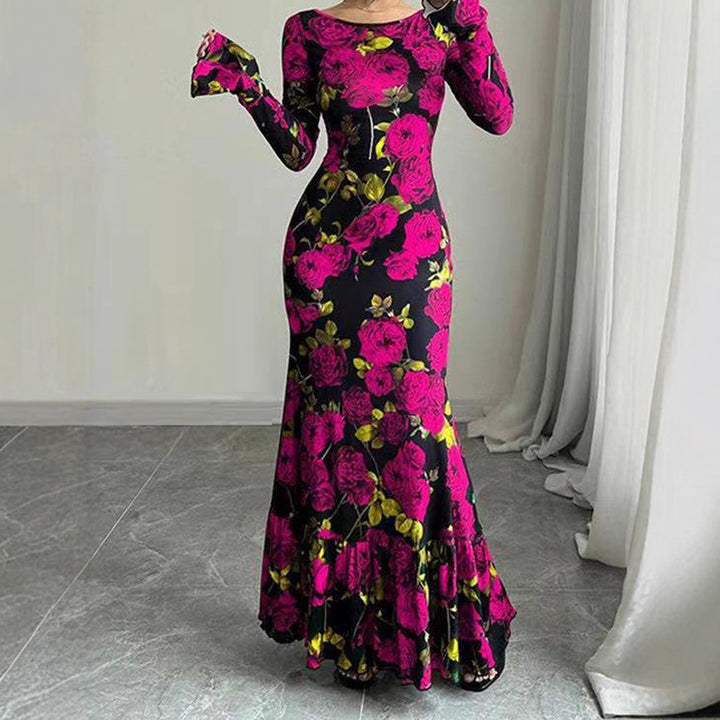 Robe maxi élégante pour femmes avec des détails de volants floraux et des manches longues Chic & Stil
