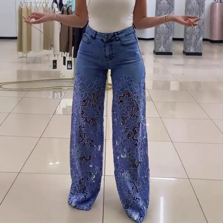 Elegant and Floral High-Waisted Jeans Lune London