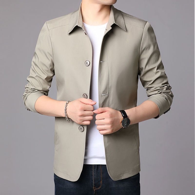 Casual transitional jacket for men with a modern fit and practical pockets Lune London