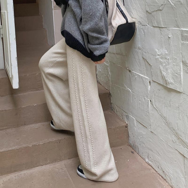 Cardigan en tricot côtelé confortable pour femmes avec un élégant col montant Chic & Stil