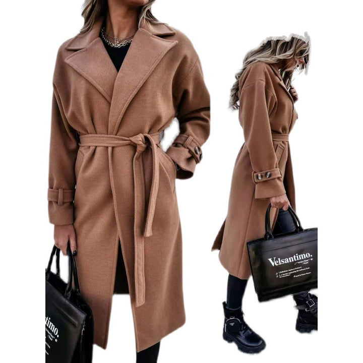 Elegant mid-length trench coat for women with adjustable belt Lune London