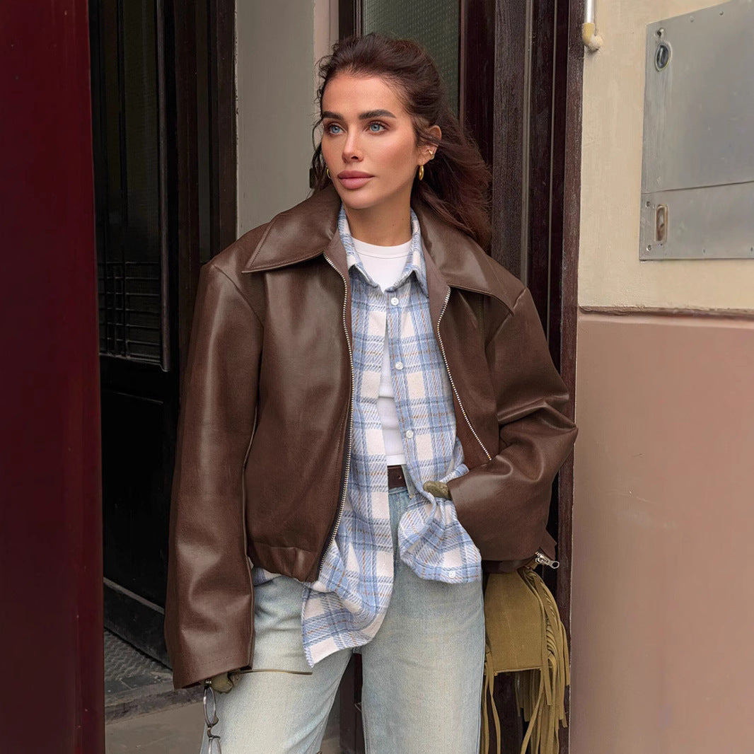 Modern cropped leather jacket for women with large collar Lune London