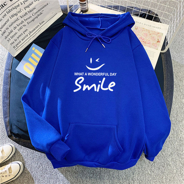 Women's hoodie with cheerful smile print Chic & Stil