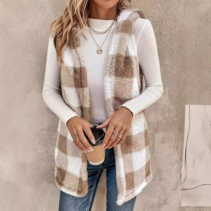 Women Cozy Checkered Vest in Plush Material Lune London