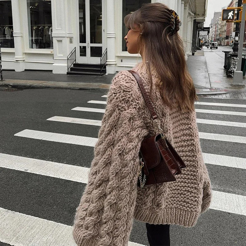 Lune London | Women's Oversized Knit Sweater with Textured Cable Design