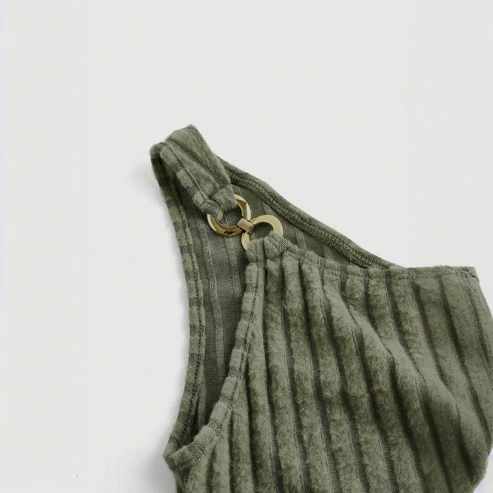 Asymmetric tank top for women with decorative laces Chic & Stil