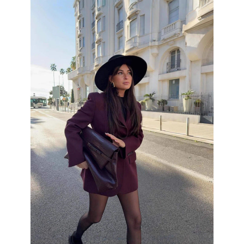 Jacket for women with an elegant cut and modern quilted details Lune London