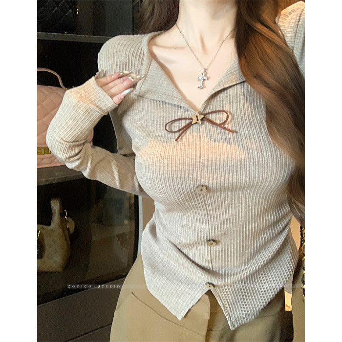 Ladies elegant knitted blouse with decorative tie strap Chic & Stil