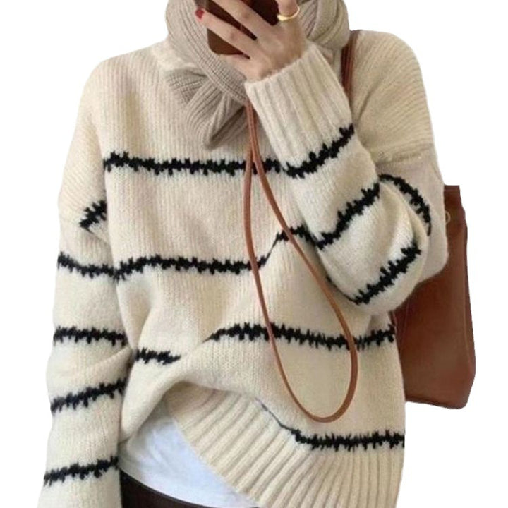 Women Large knitted sweater with modern stripes Lune London