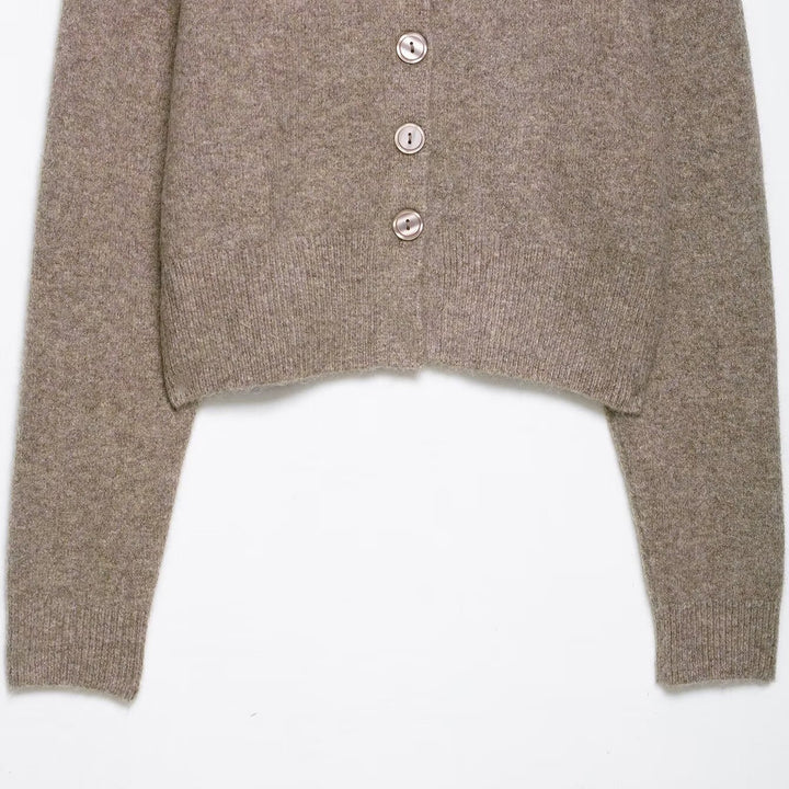 Women's short knit cardigan with button closure Lune London