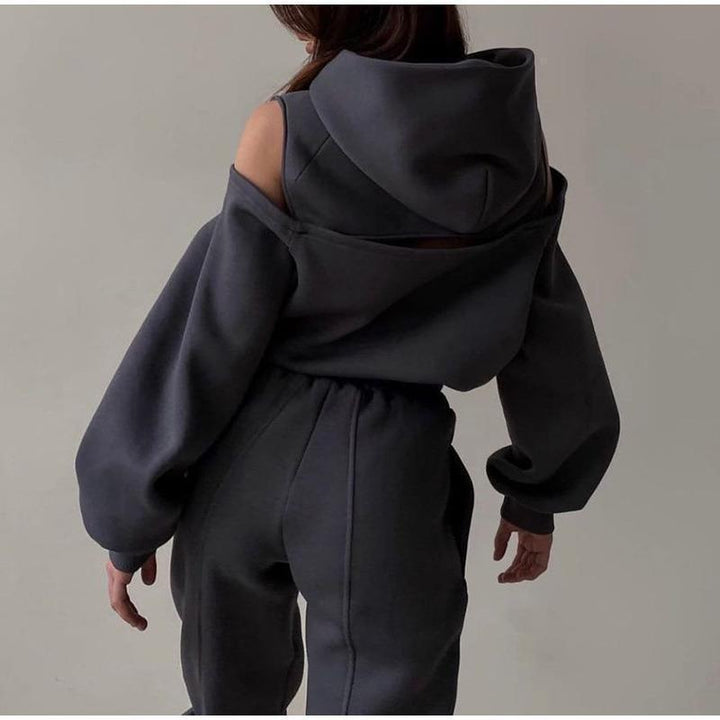 Trendy hoodie for women with casual jogger pants Lune London