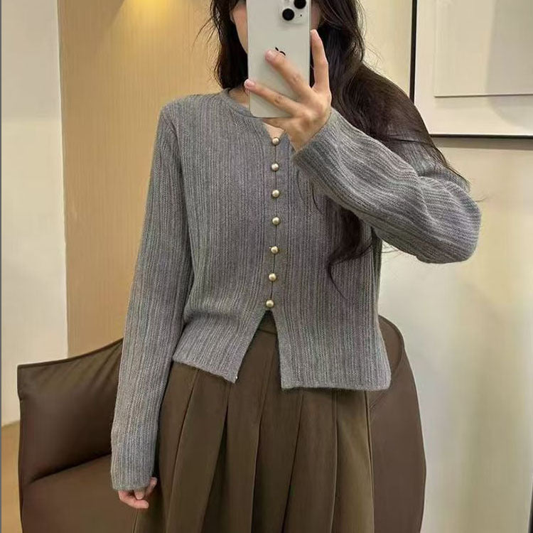 Fine knit blouse for women with button placket Lune London