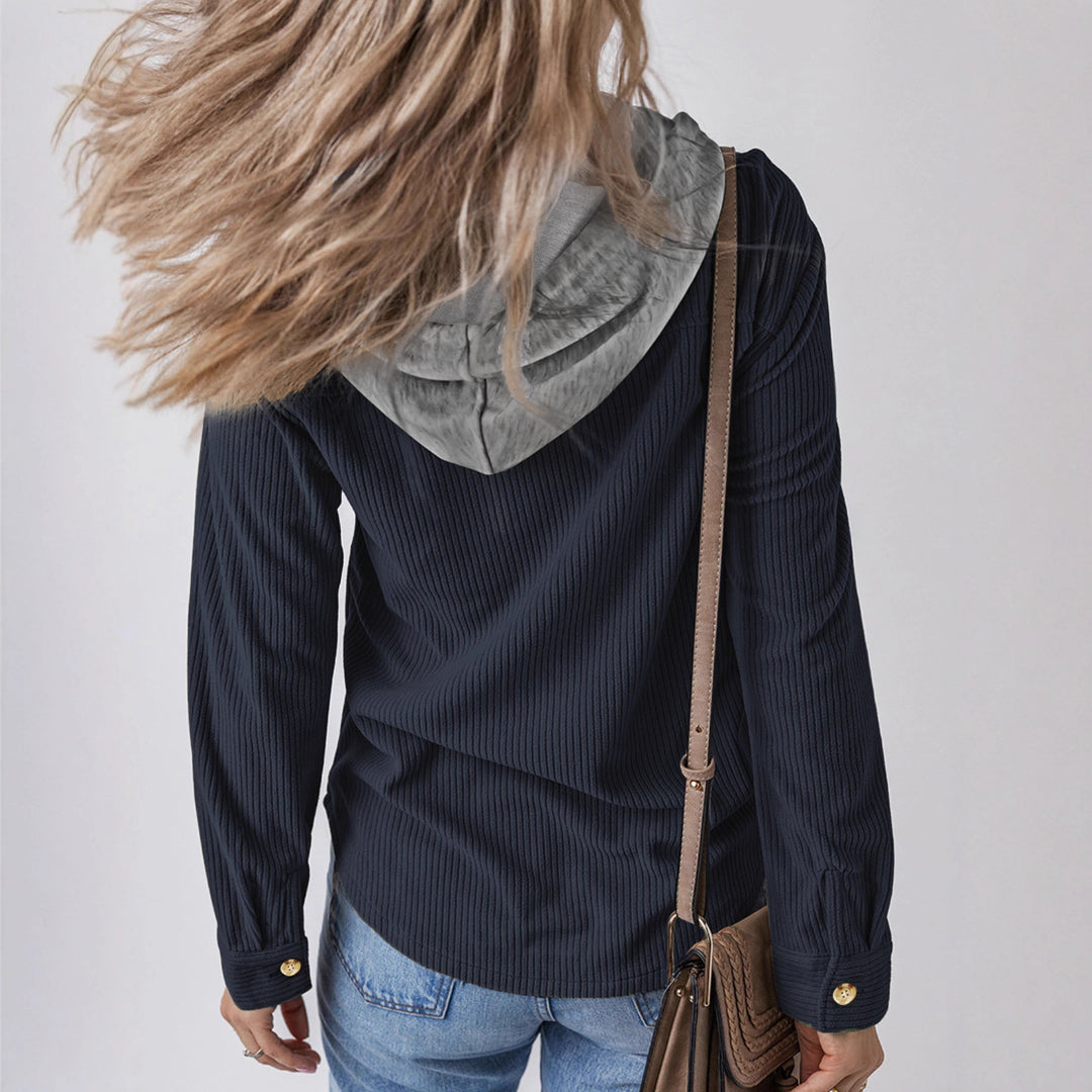 Veste chemise rayée pour femmes avec capuche et poches pratiques Chic & Stil