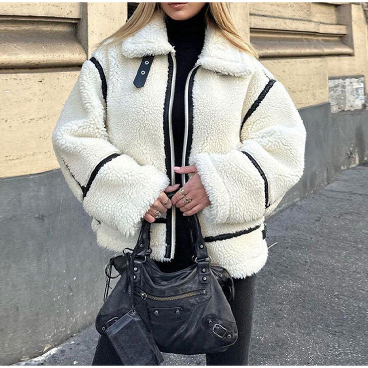 Comfortable teddy fleece jacket for women with elegant collar Lune London