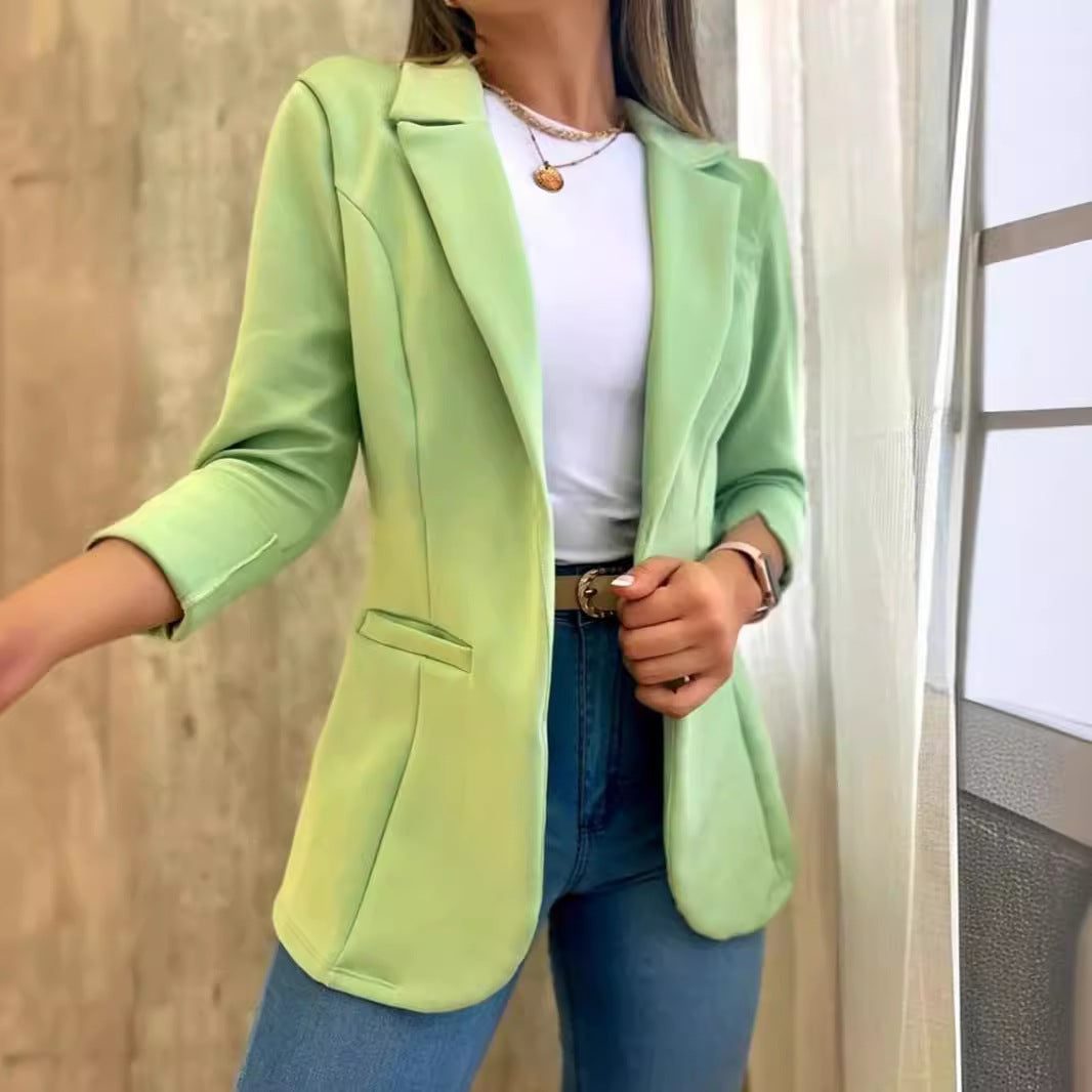 Women's elegant and fitted blazer with a fine lapel Lune London