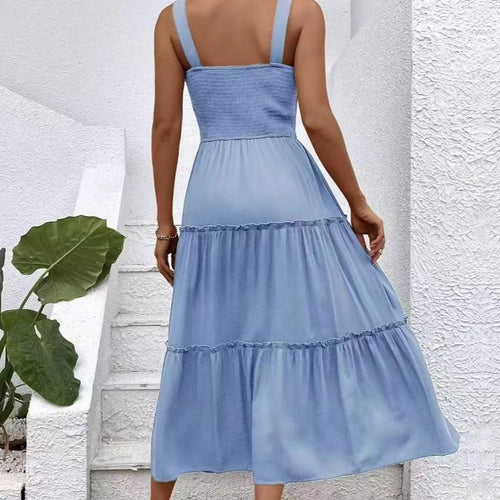 Maxi dress for women with elastic bodice and flowy skirt Lune London
