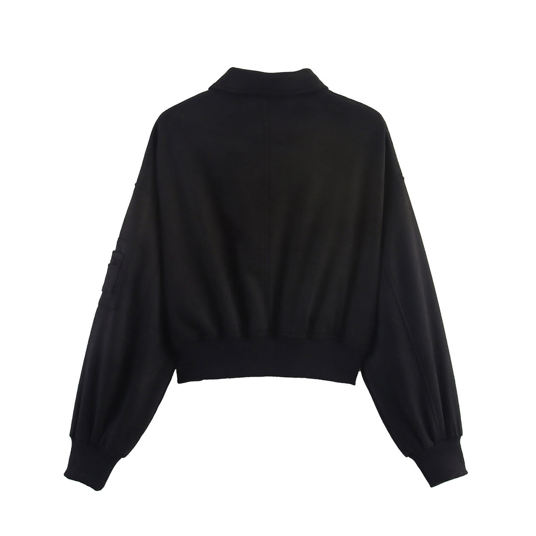 Ladies short trendy transition jacket with large pockets and zipper Lune London