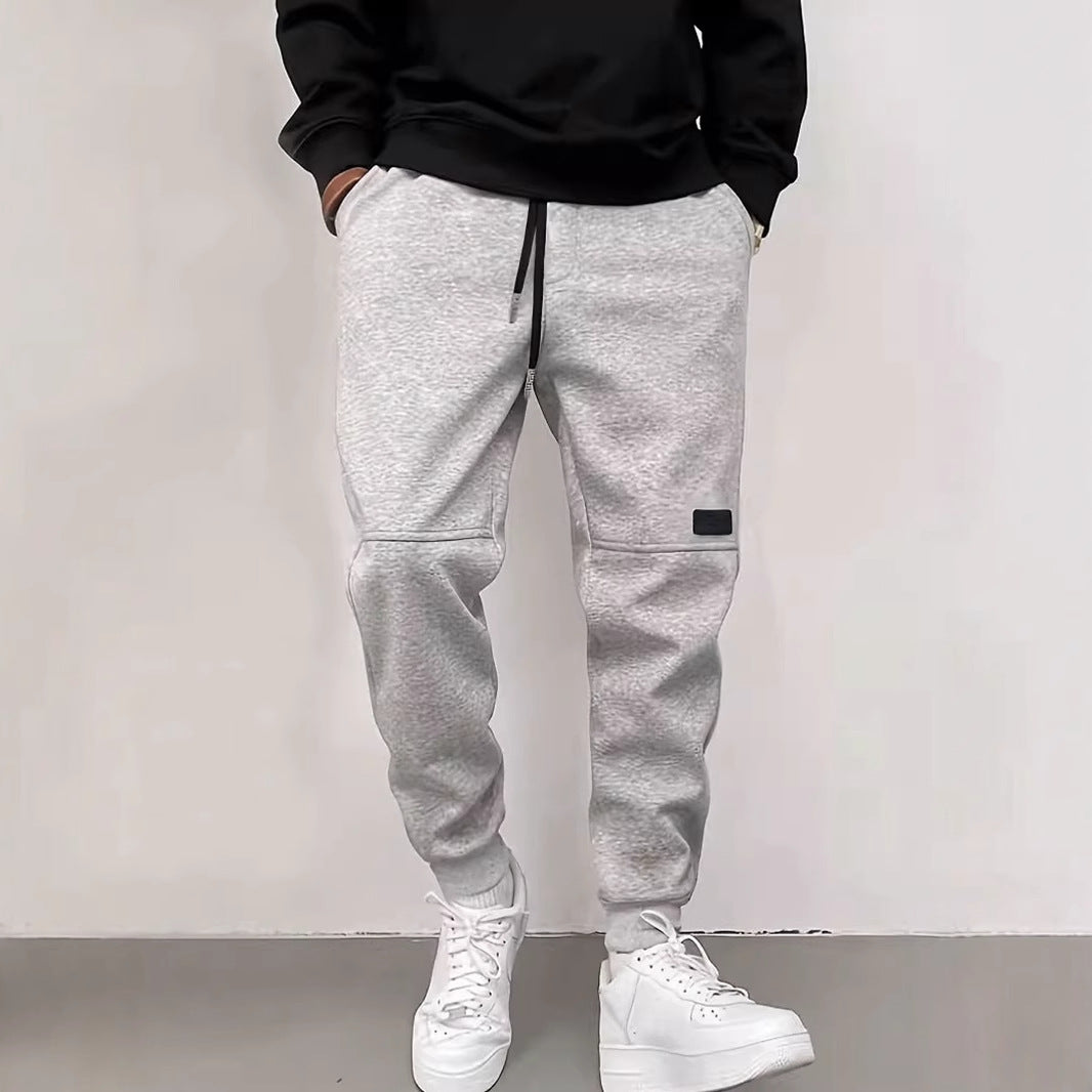 Men's sporty sweatpants with innovative pockets Lune London