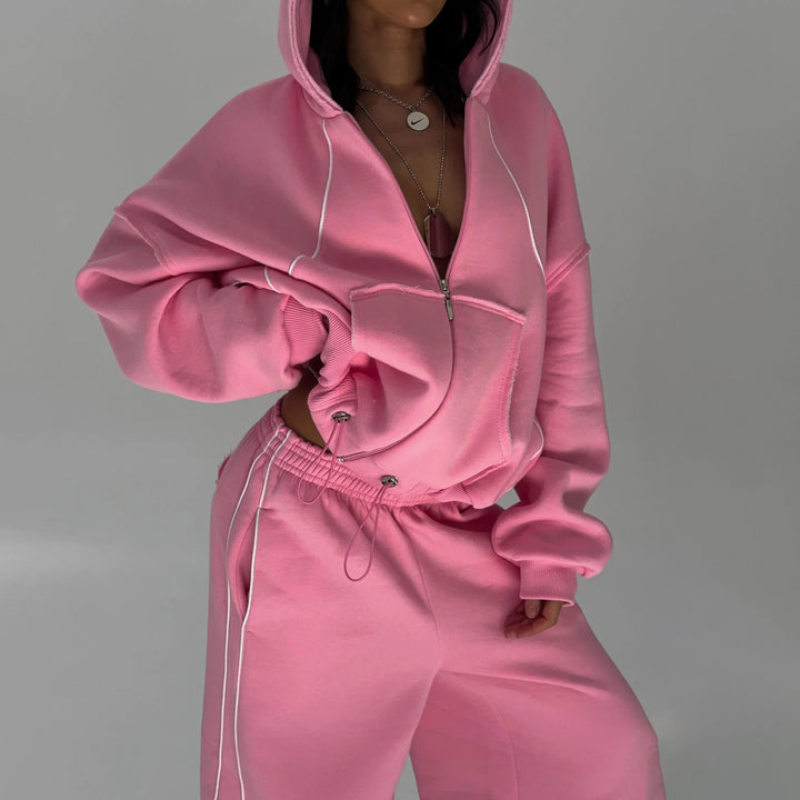 Lune London women's two-piece sporty set with hood and zip