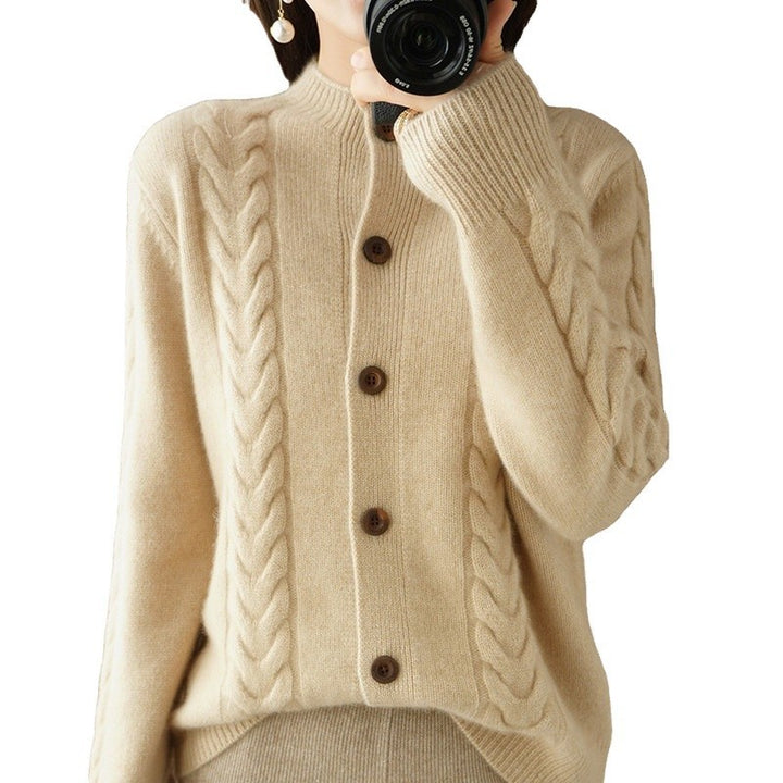 Comfortable knit jacket for women with cable pattern and button placket Lune London