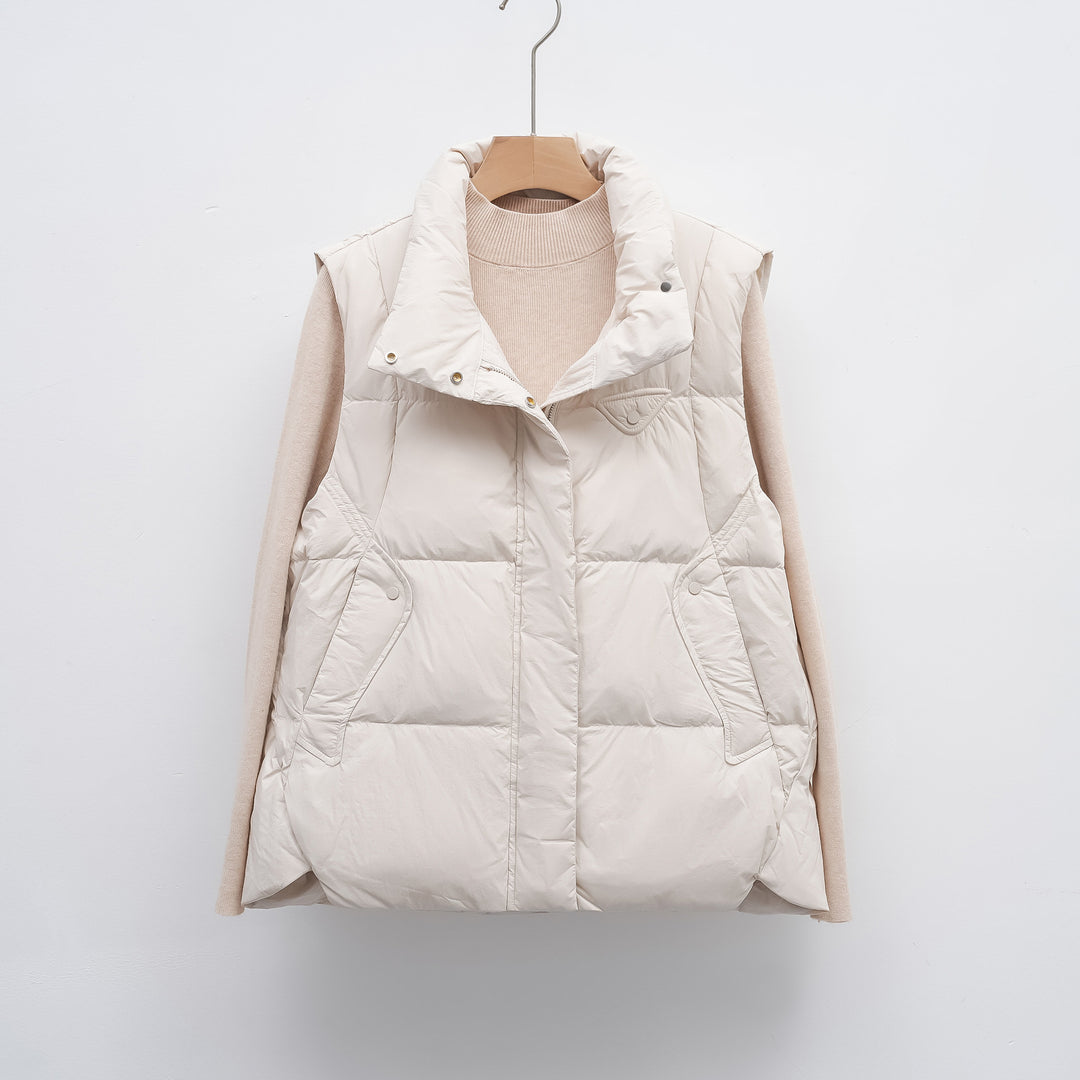 Quilted vest for ladies with high collar and practical pockets Lune London