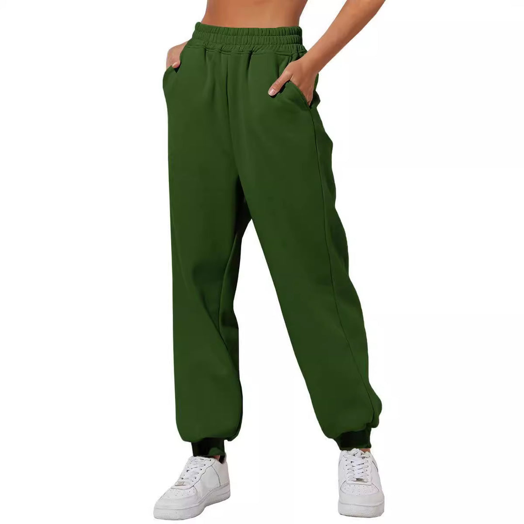 Casual women's jogger pants with elastic waistband and practical pockets Lune London