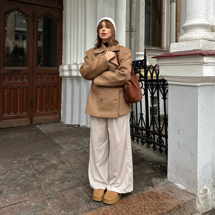 Elegant oversized wool jacket for women with double row of buttons Lune London