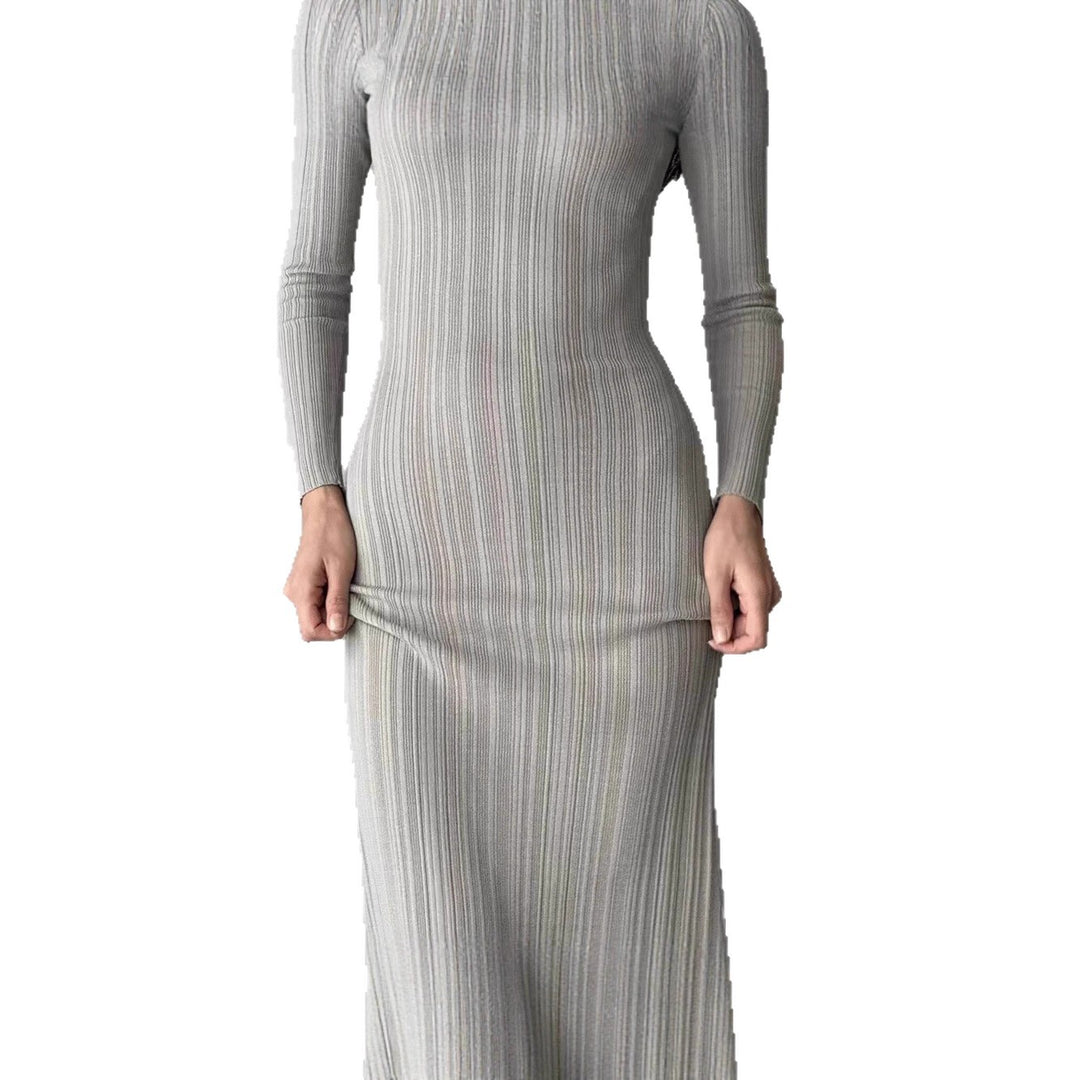 Robe maxi en tricot côtelé élégante pour femmes avec manches longues et coupe ajustée Chic & Stil