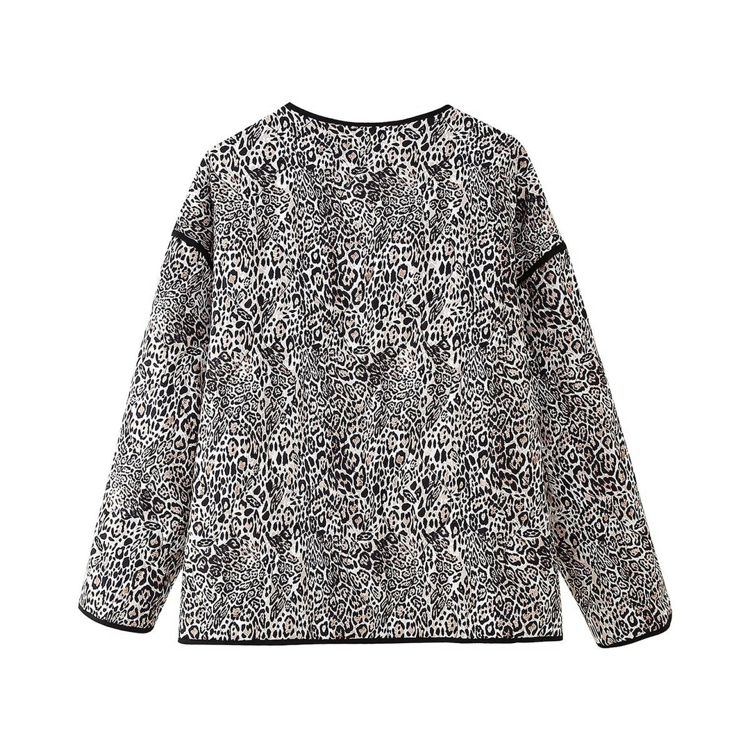 Ladies' puffer jacket with leopard print and practical pockets Lune London