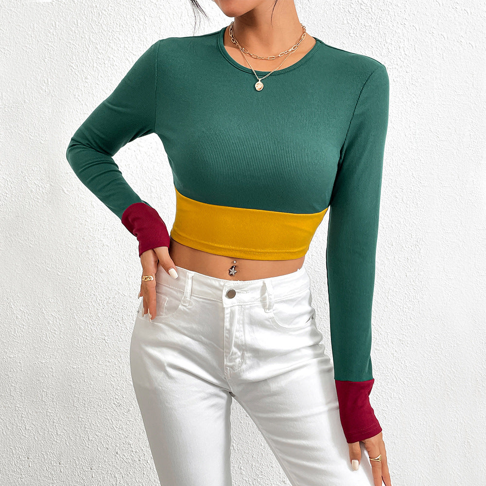 Short top for women with colorful design and long sleeves Chic & Stil