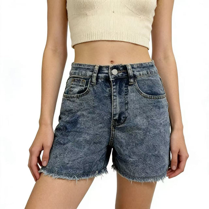 Women's fashionable denim shorts in a casual cut with frayed hem Lune London