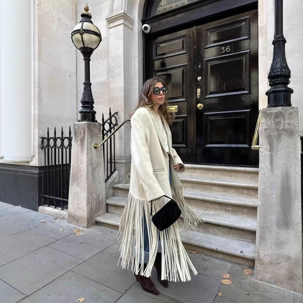 Fringe jacket for women with an elegant cut and a modern design Lune London