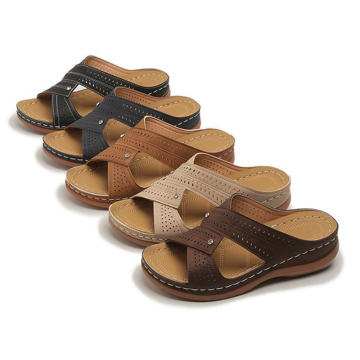 Comfortable and breathable sandals for women with stylish perforations Lune London