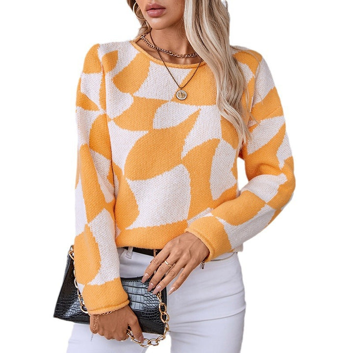 Knitted sweater for women with modern pattern and casual fit Lune London