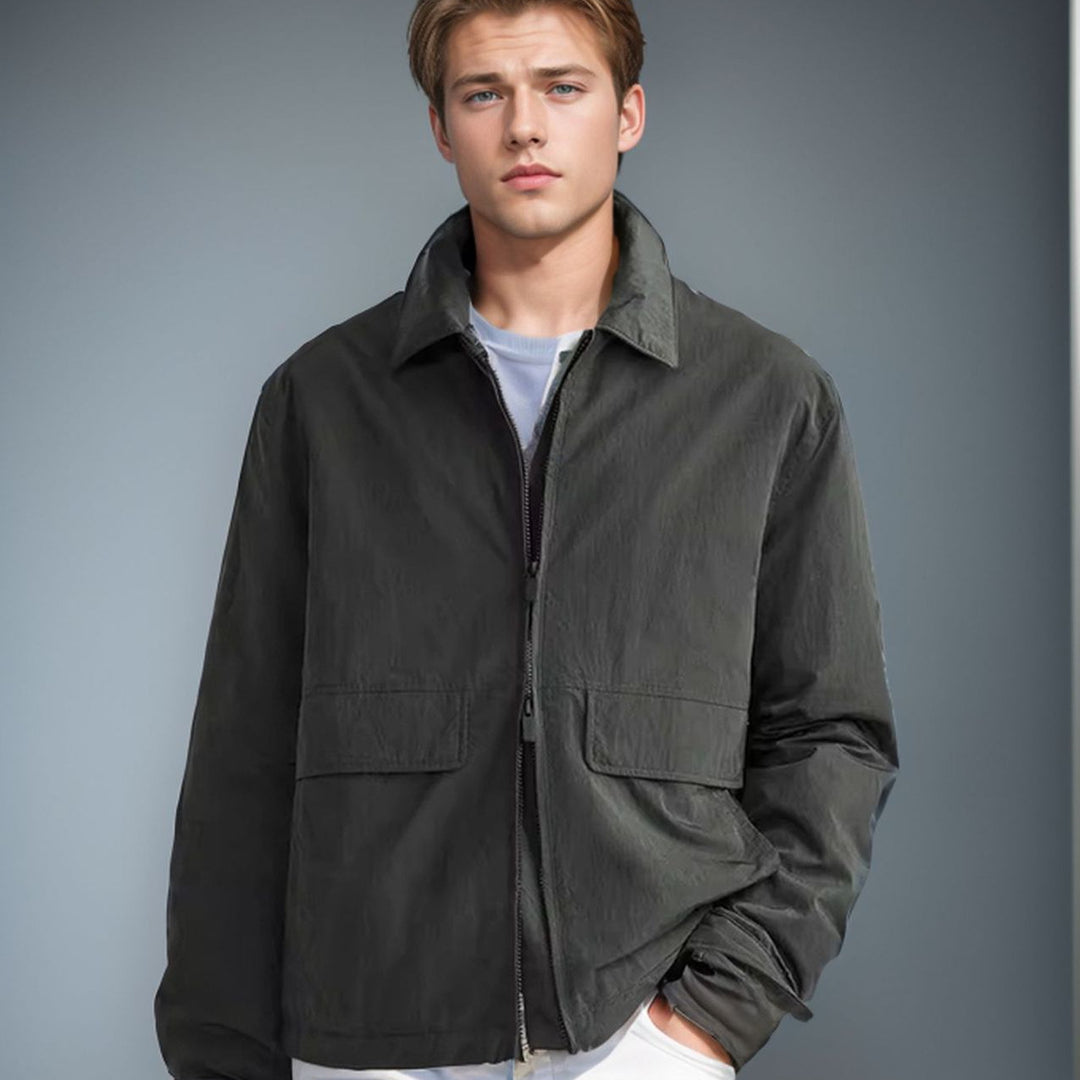 Casual transition jacket for men with practical outer pockets Lune London